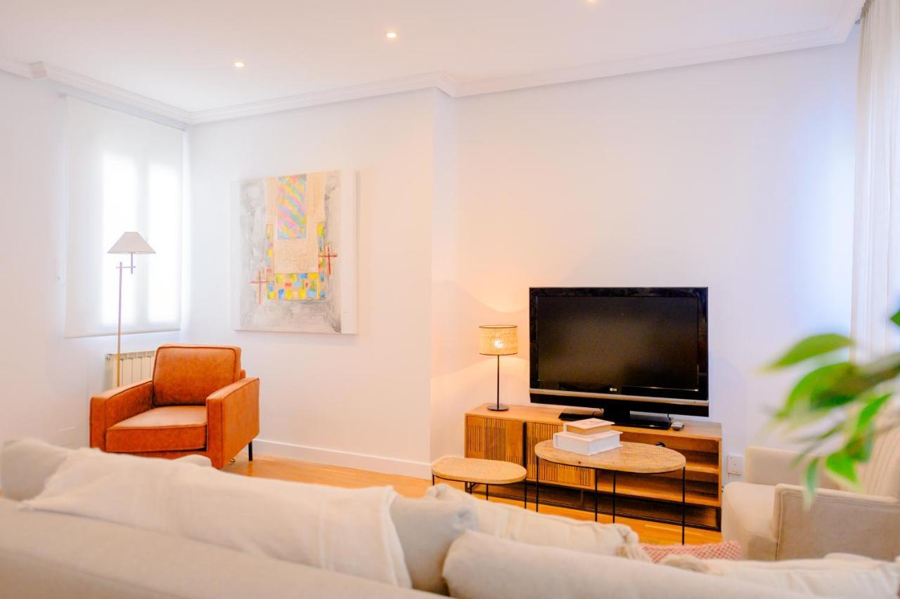 מדריד For You Rentals Coqueto Y Bonito Apartamento Temporal De Dos Dormitorios En El Retiro Axii66 מראה חיצוני תמונה